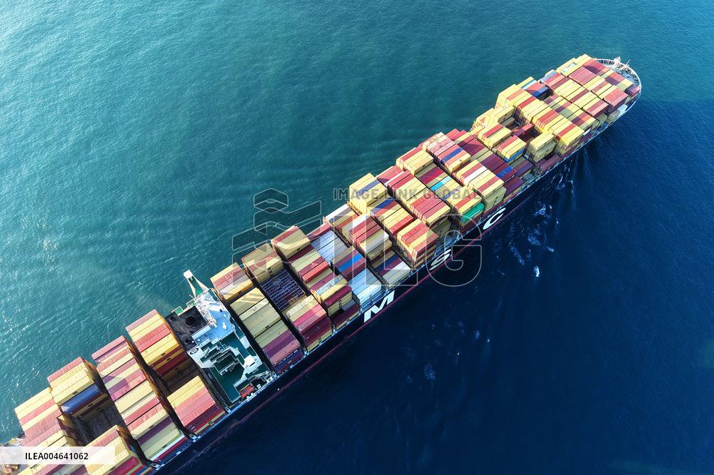 Container Shipping in Qingdao Port