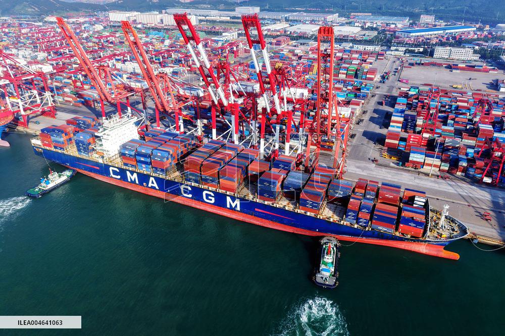 Container Shipping in Qingdao Port