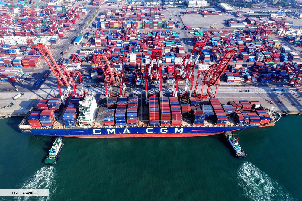 Container Shipping in Qingdao Port