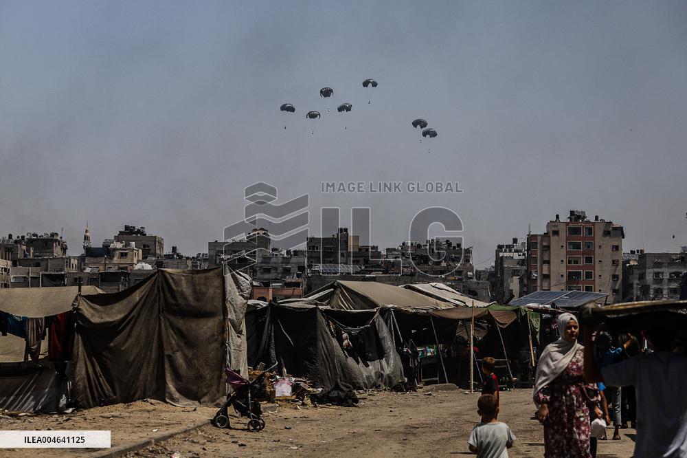 Humanitarian Airdrop in Northern Gaza
