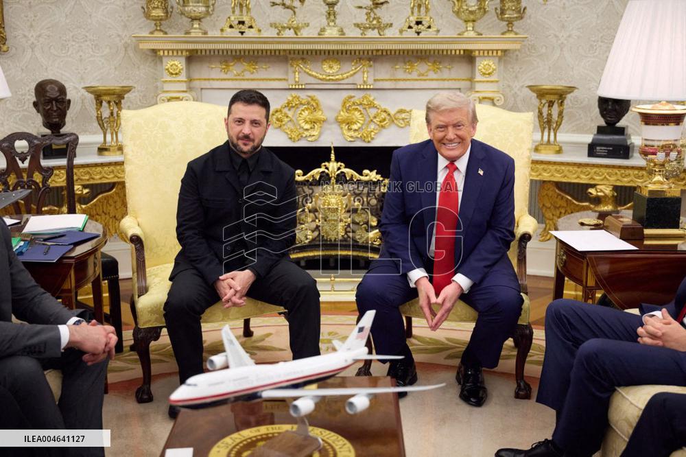 Trump Meets President Zelenskyy and European Leaders - Washington