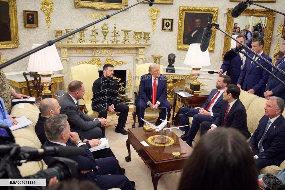 Trump Meets President Zelenskyy and European Leaders - Washington