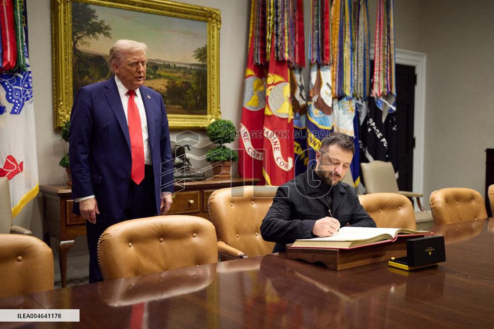 Trump Meets President Zelenskyy and European Leaders - Washington