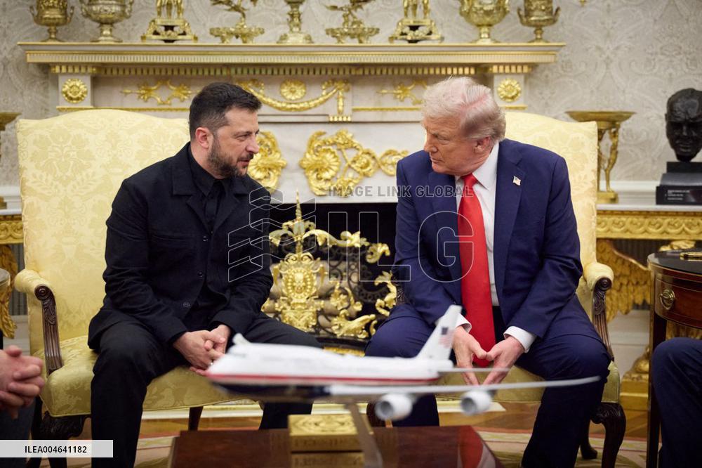 Trump Meets President Zelenskyy and European Leaders - Washington