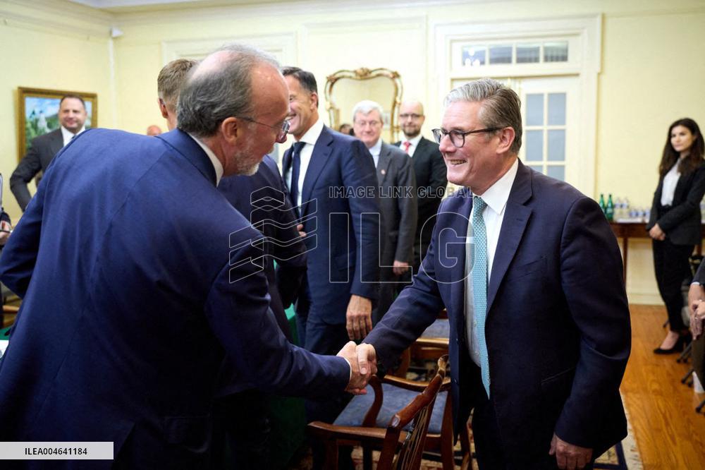 Trump Meets President Zelenskyy and European Leaders - Washington