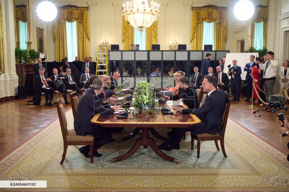 Trump Meets President Zelenskyy and European Leaders - Washington