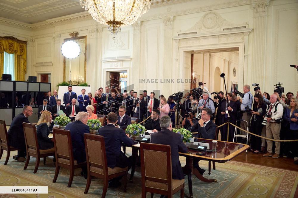Trump Meets President Zelenskyy and European Leaders - Washington