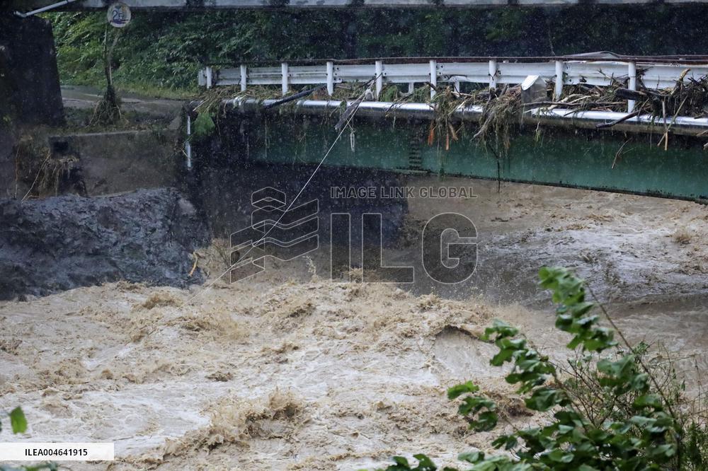 Heavy rain in northeastern Japan