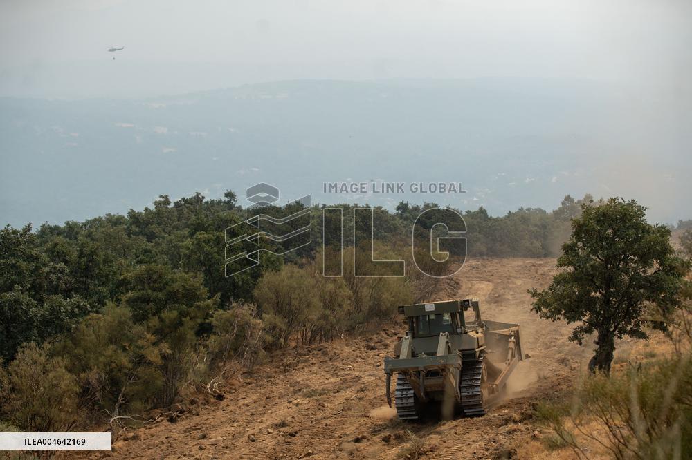 A-52 and N-525 Reopened as Sanabria Evacuations Continue - Spain
