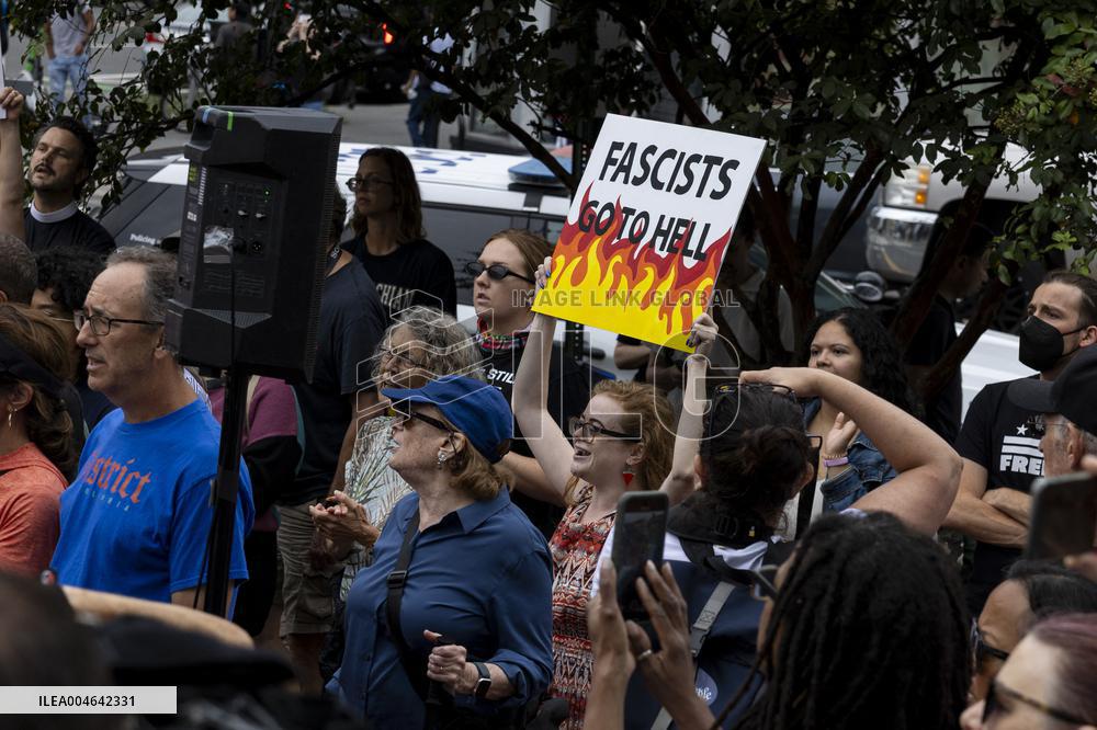 Free DC Protesters Rally Against Federal Control - Washington