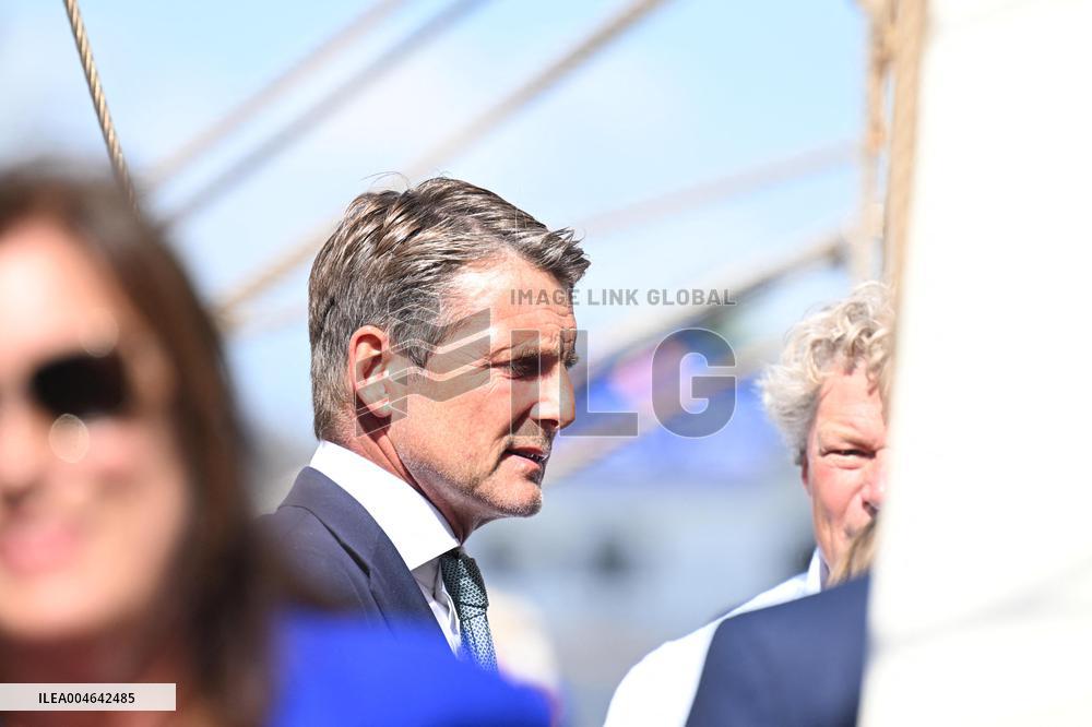 Royal Family At Sail Amsterdam - NDL