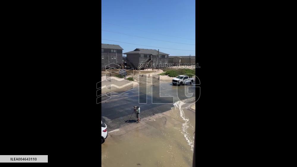 US: Hurricane Erin Brings Storm Surge to North Carolina’s Outer Banks 2