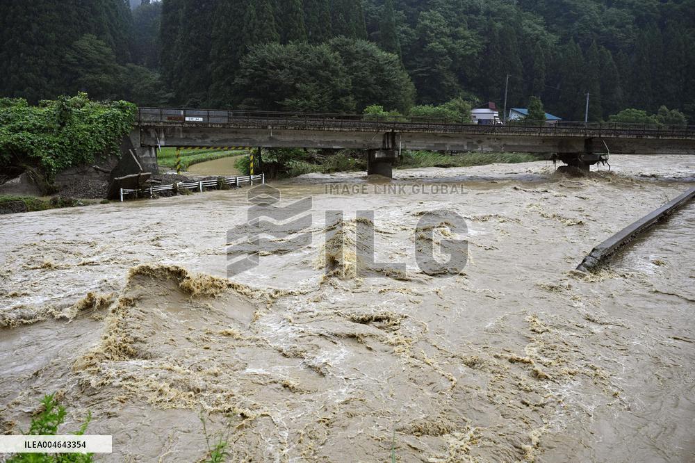 Heavy rain in northeastern Japan