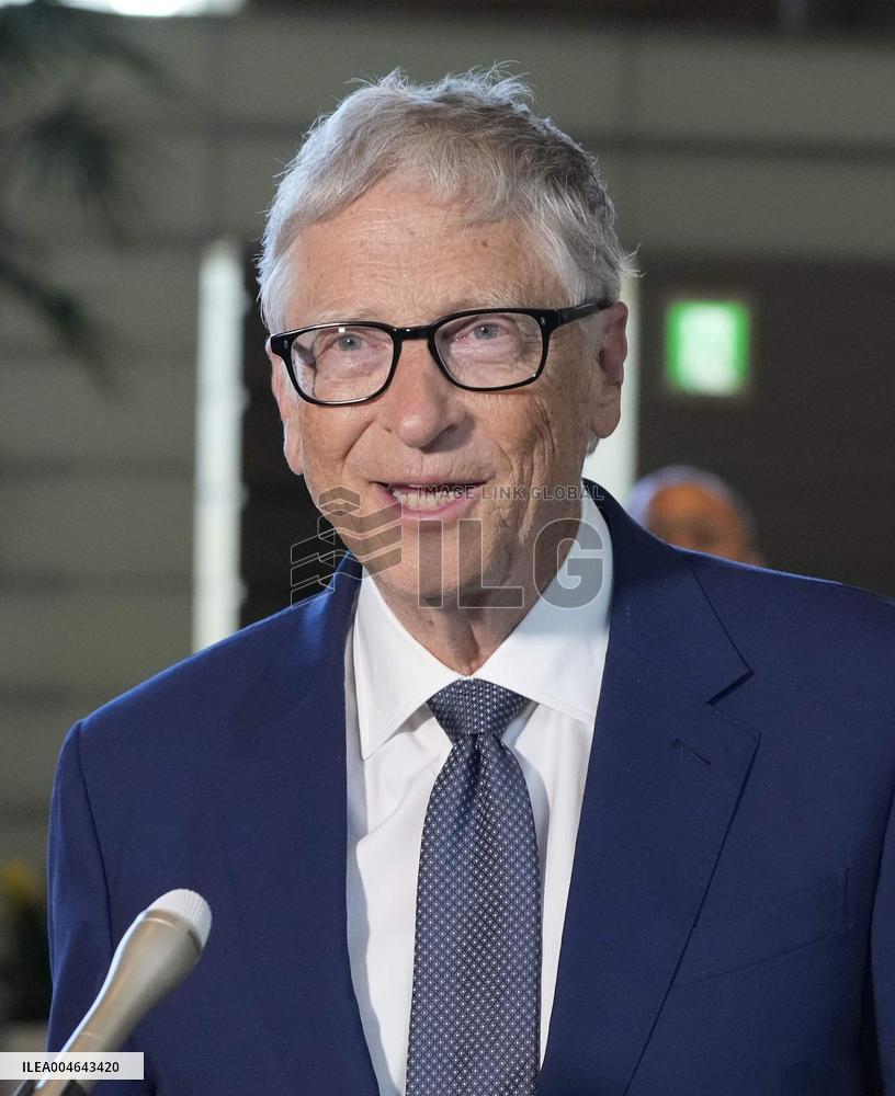 Bill Gates in Japan