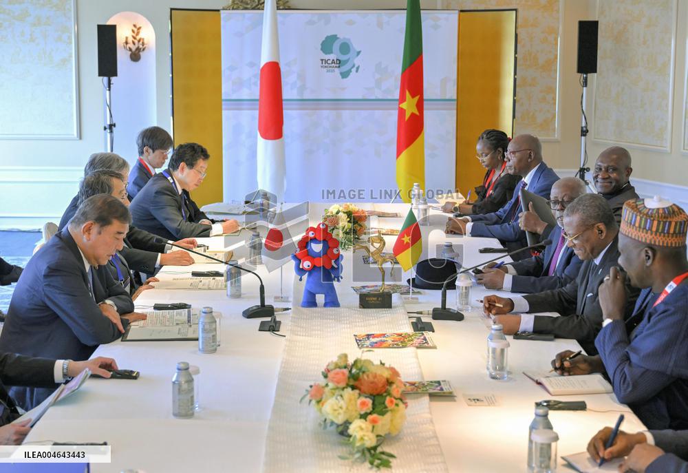 Cameroonian prime minister in Japan