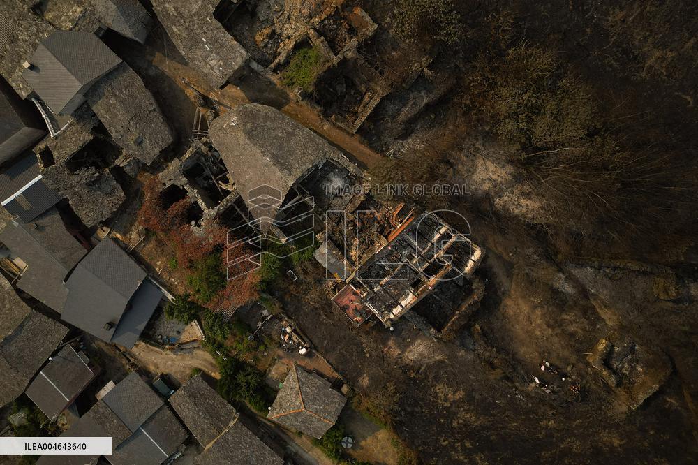 Larouco Fire Threatens Protected Areas in O Courel - Spain