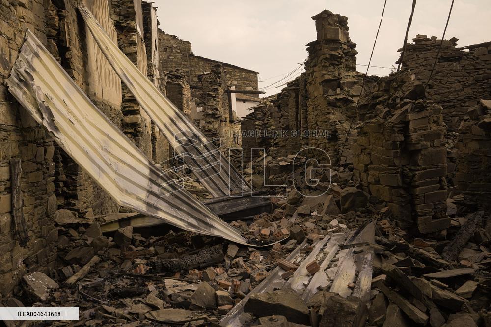 Larouco Fire Threatens Protected Areas in O Courel - Spain