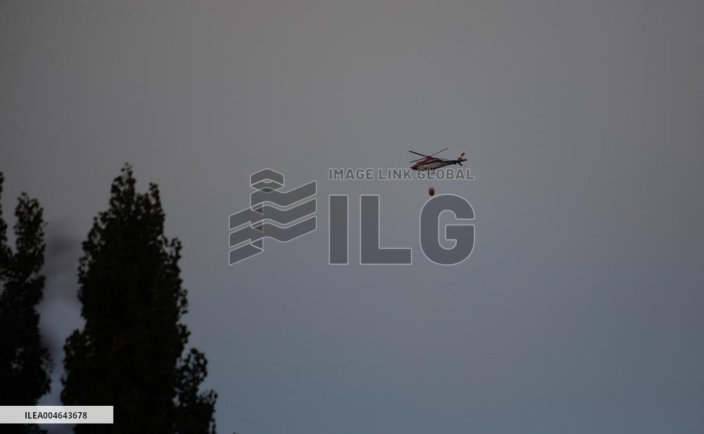 Barniedo de la Reina Fire Nears Containment - Spain