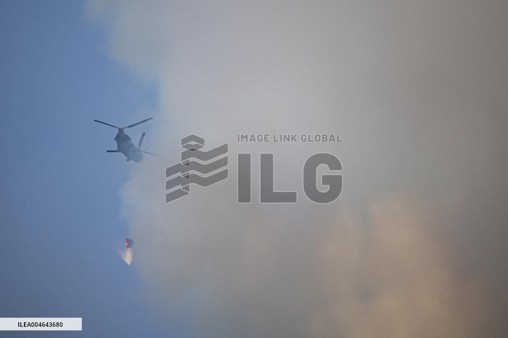 Barniedo de la Reina Fire Nears Containment - Spain