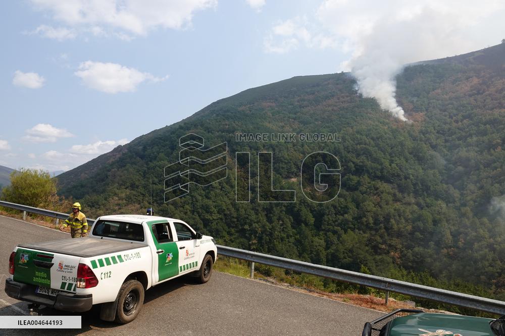 Winds Complicate Wildfire Battles in Spain