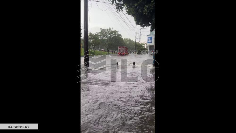 Mexico: Severe Flooding Hits Jalisco, Disrupts Traffic 2