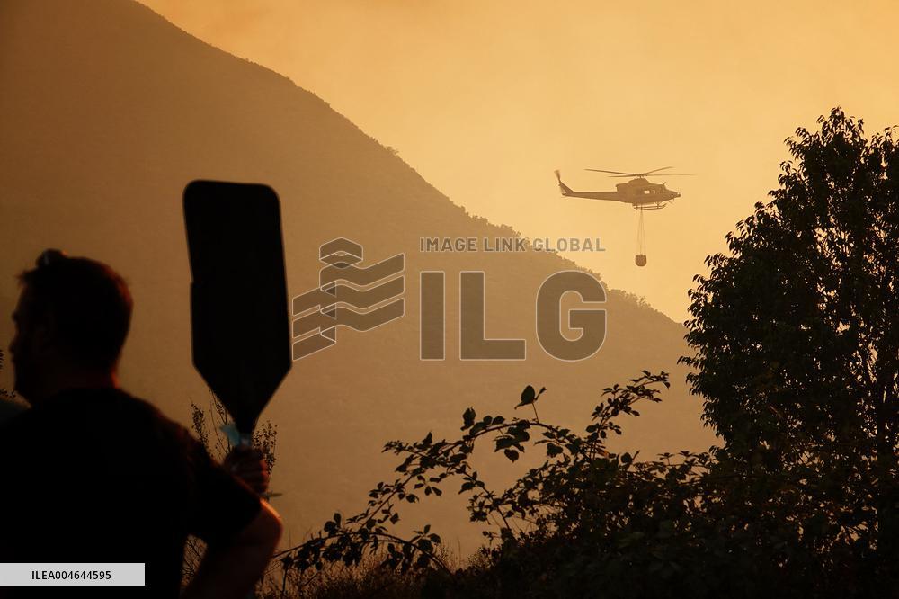 Four active fires, three stabilized and eight under control in Asturias