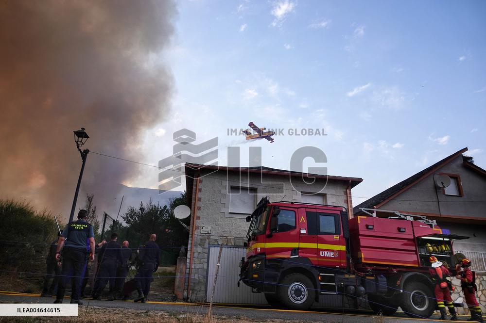 Four active fires, three stabilized and eight under control in Asturias