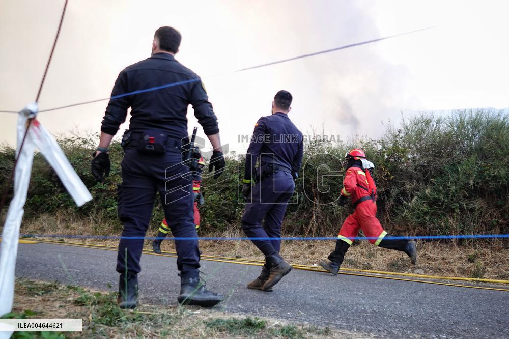 Four active fires, three stabilized and eight under control in Asturias