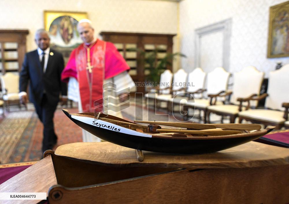 Pope Leo XIV meets President of Seychelles - Vatican