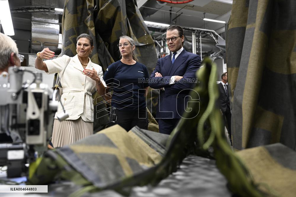 SWEDEN CROWN PRINCESS COUPLE GAMLEBY