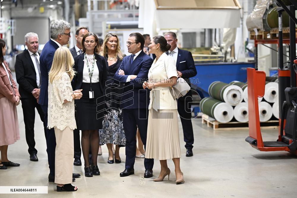 SWEDEN CROWN PRINCESS COUPLE GAMLEBY