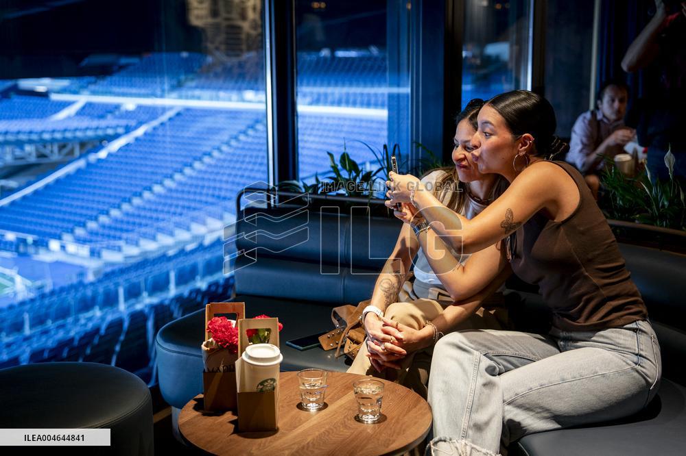 Bernabéu opens the largest Starbucks in Spain - Madrid