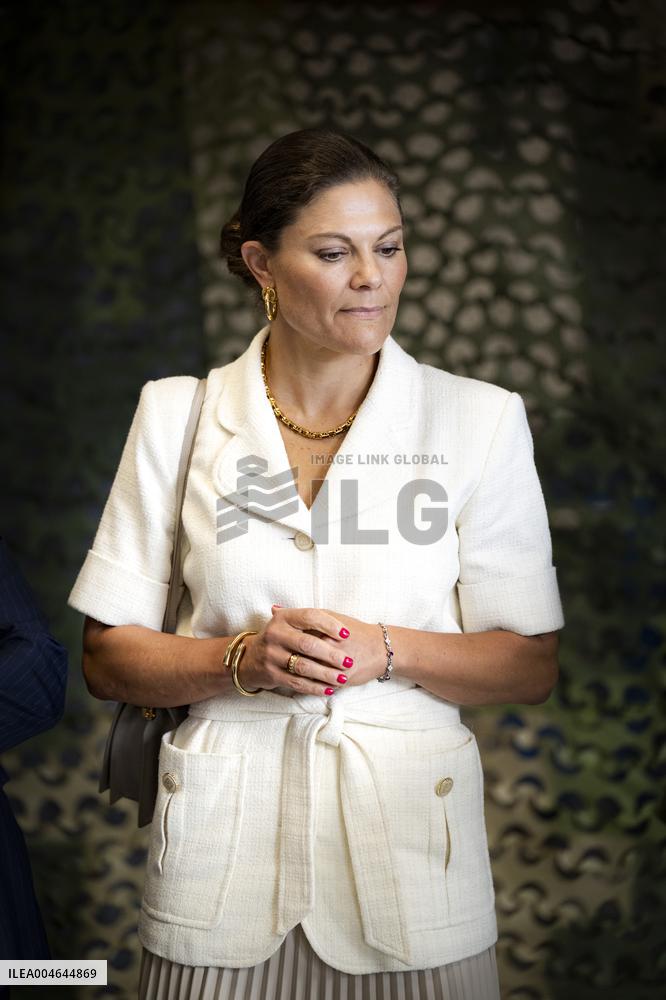 SWEDEN CROWN PRINCESS COUPLE GAMLEBY