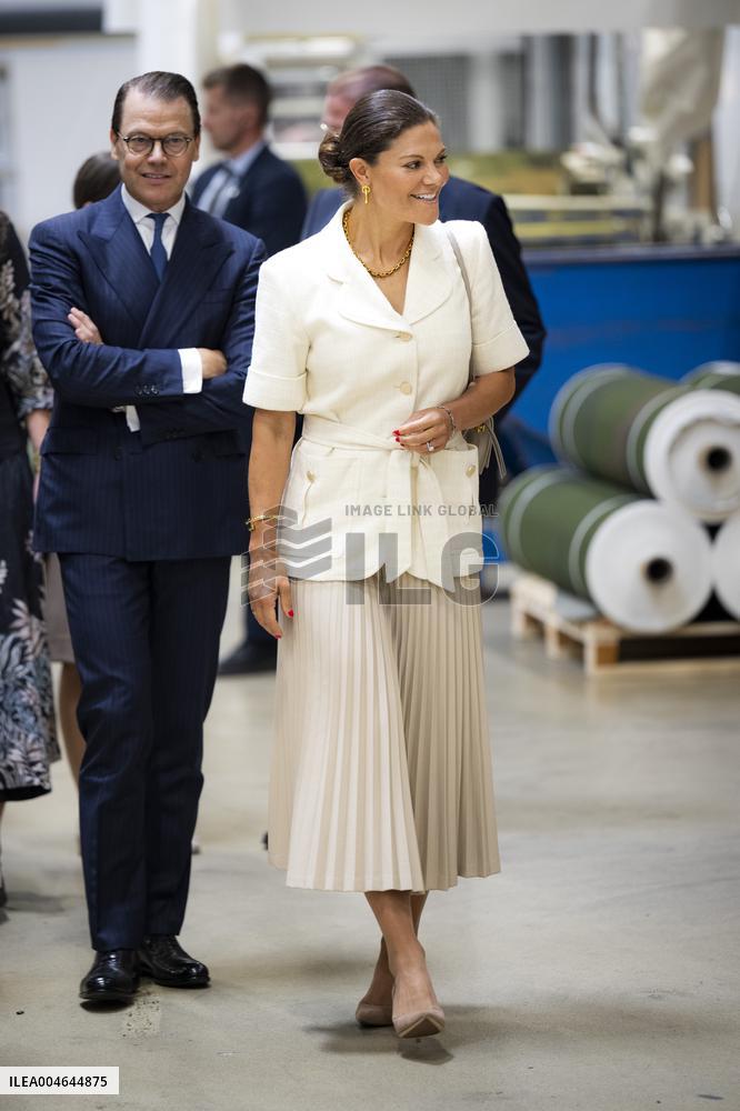 SWEDEN CROWN PRINCESS COUPLE GAMLEBY