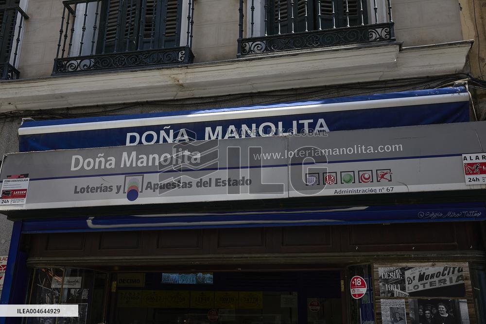 Christmas Lottery Buzz Early Buyers in Spain