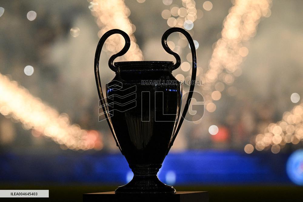 PSG trophies presentation in Paris - FA