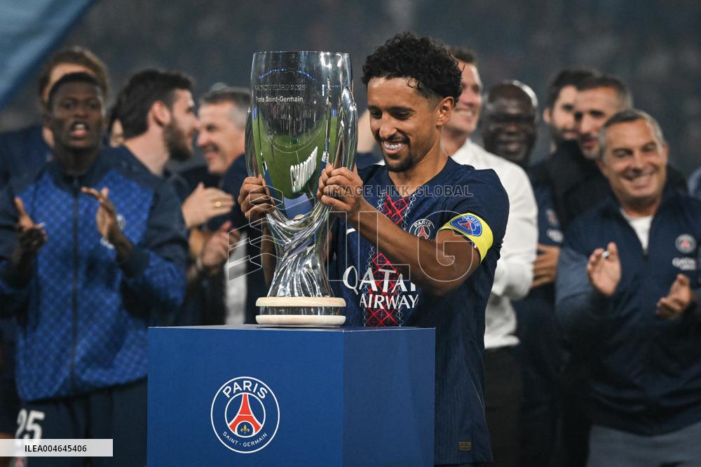 PSG trophies presentation in Paris - FA