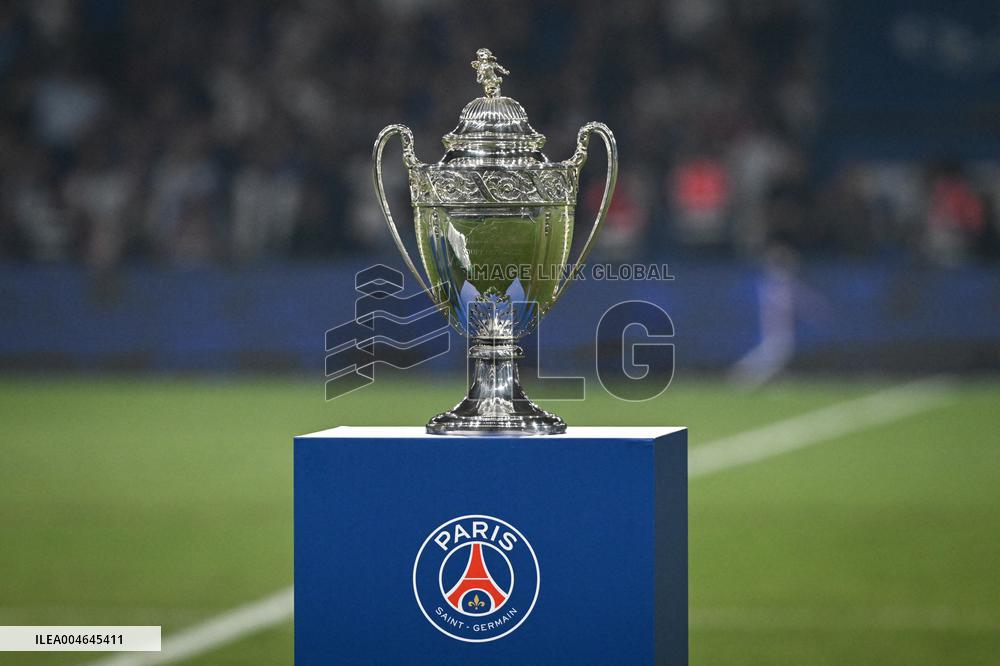 PSG trophies presentation in Paris - FA