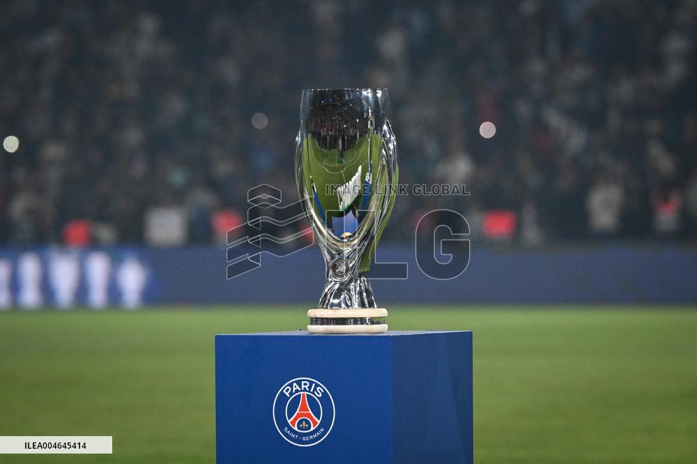 PSG trophies presentation in Paris - FA