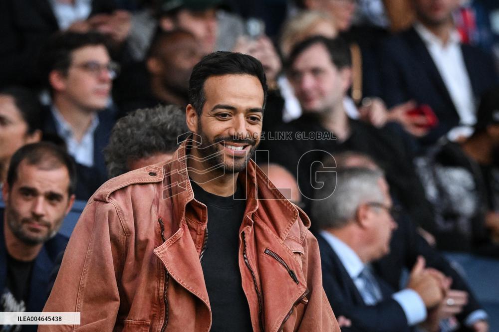 Ligue 1 PSG vs Angers SCO - attendees - FA