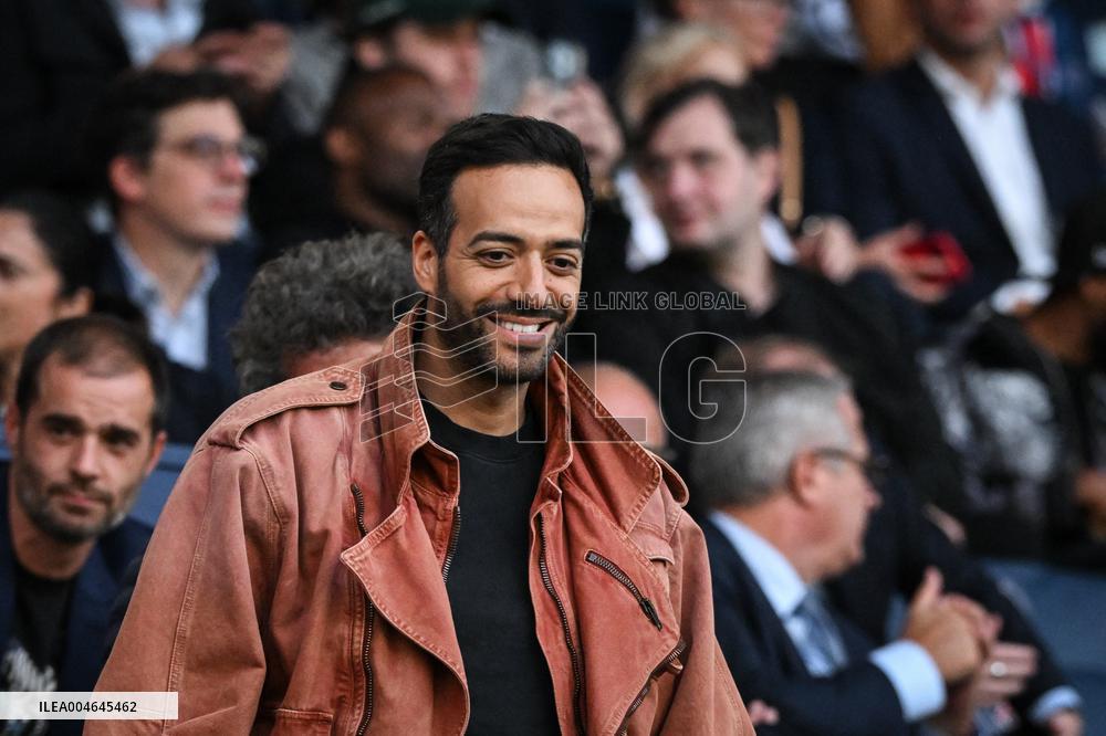 Ligue 1 PSG vs Angers SCO - attendees - FA