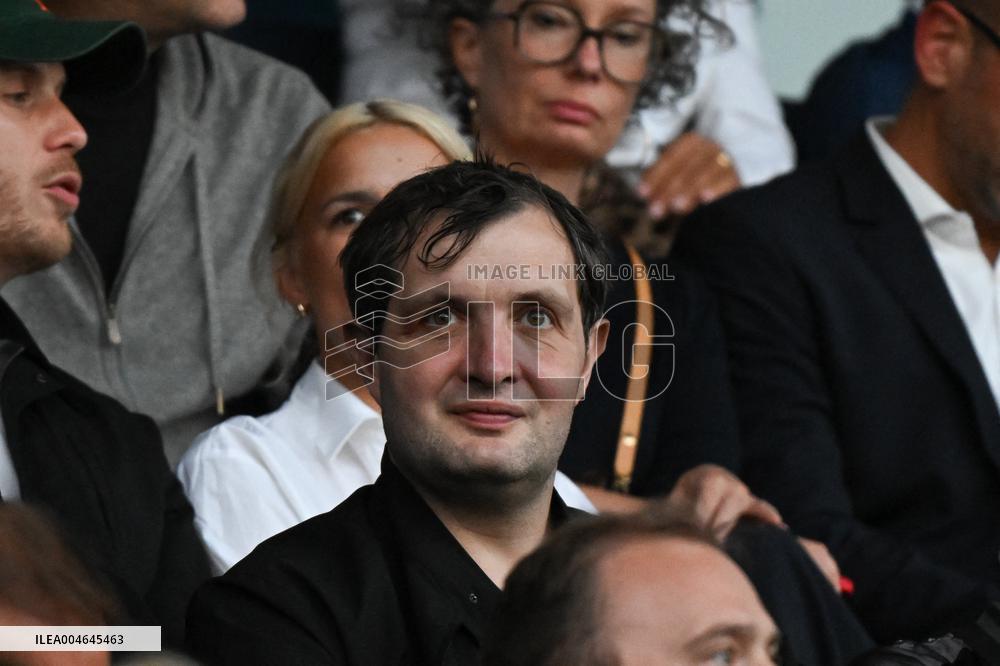 Ligue 1 PSG vs Angers SCO - attendees - FA