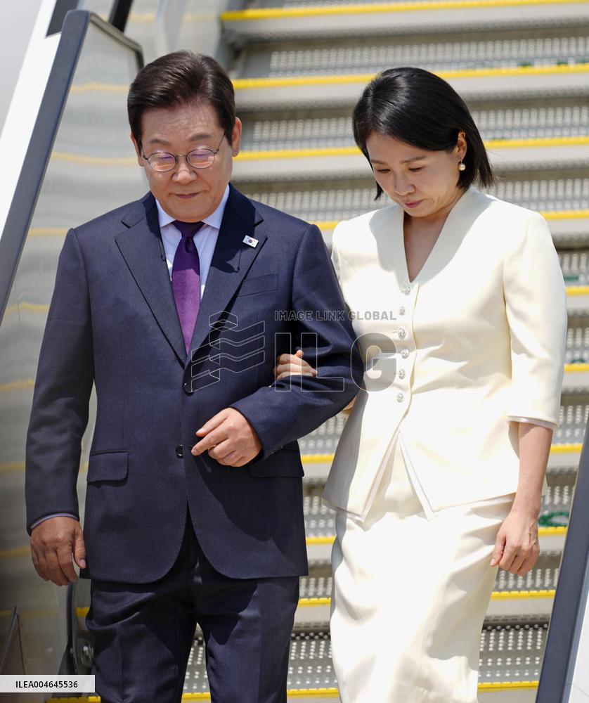 South Korean President Lee arrives in Japan