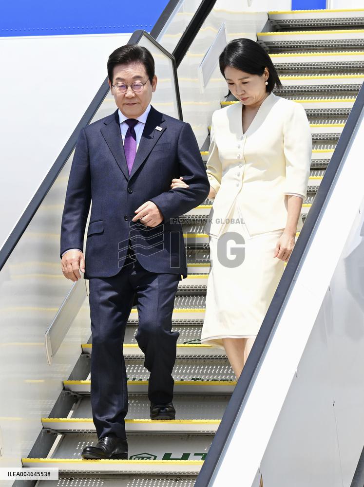 South Korean President Lee arrives in Japan