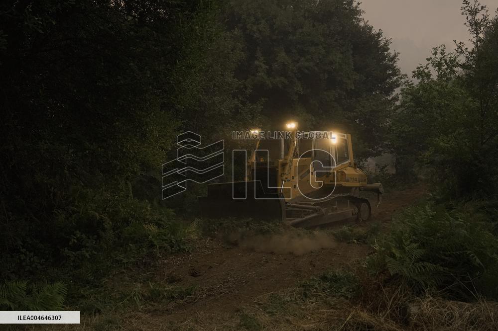 The Largest Fire In The History Of Galicia Is Stabilized - Spain -