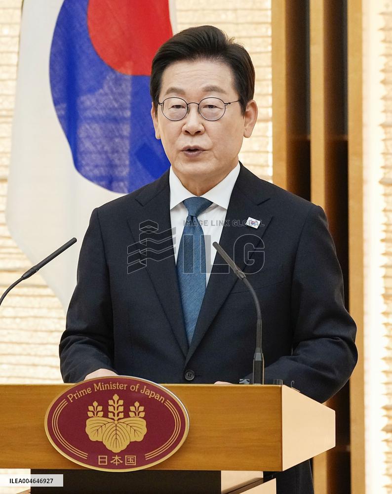 Japan, S. Korea leaders' talks