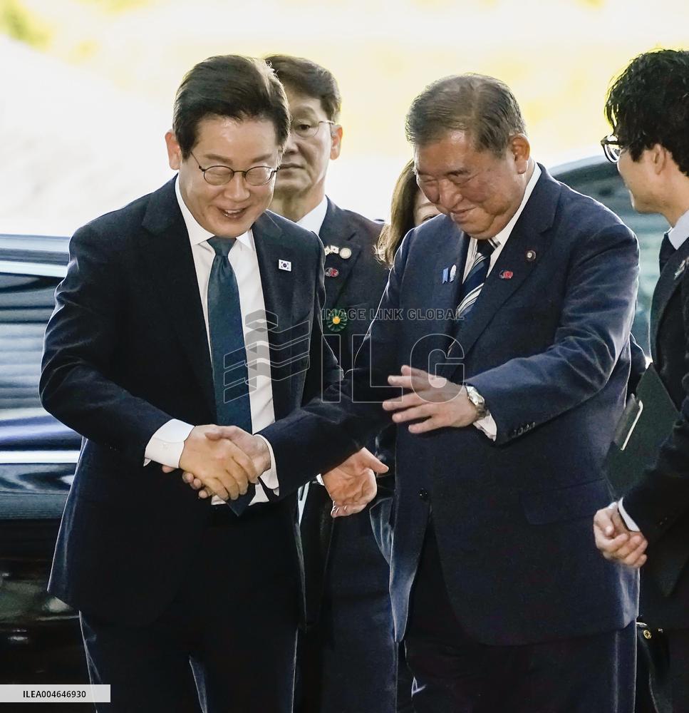 Japan, S. Korea leaders' talks