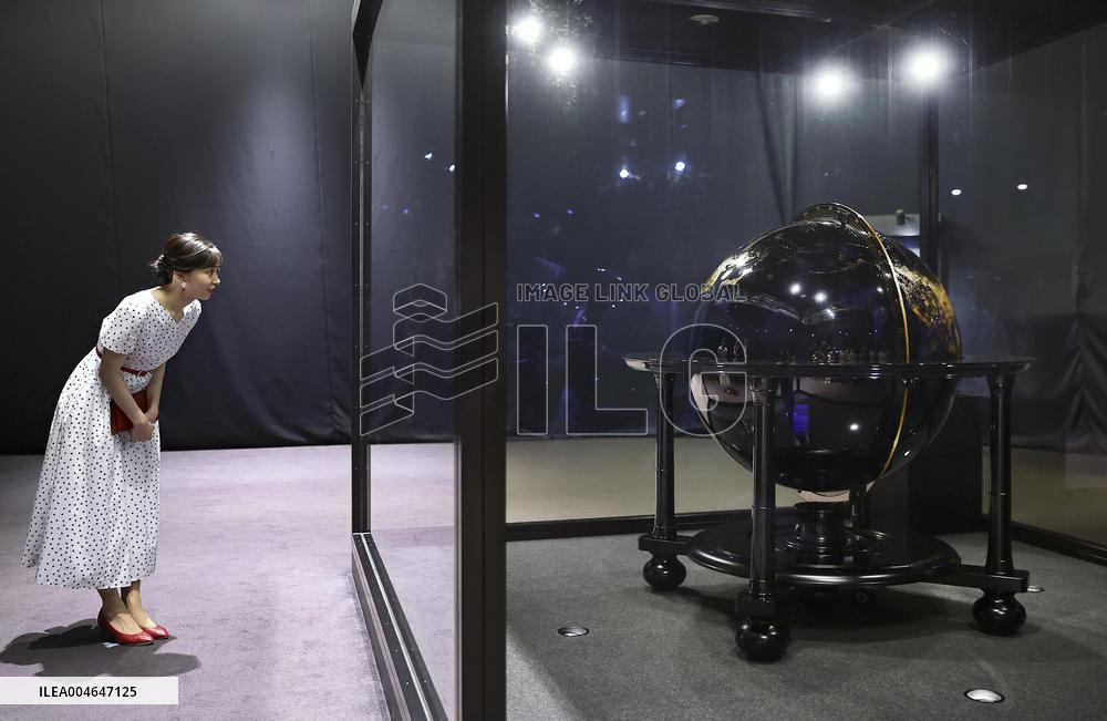 Princess Kako visits Osaka expo