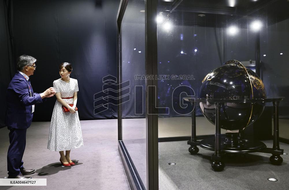Princess Kako visits Osaka expo