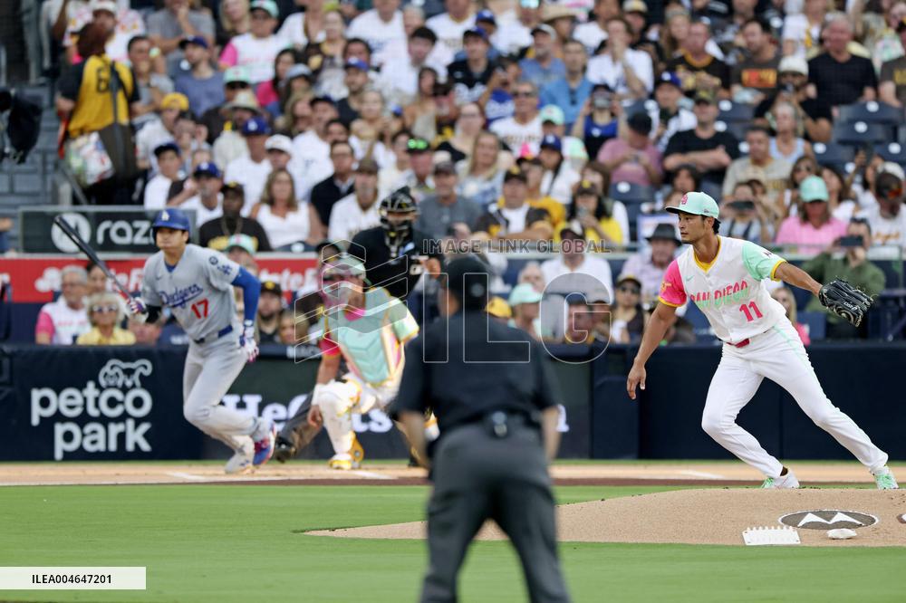 Baseball: Dodgers vs. Padres